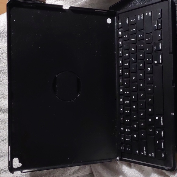 Pro-Case 12.5" iPad Pro Hard Case Excellent Condition - Picture 2 of 4